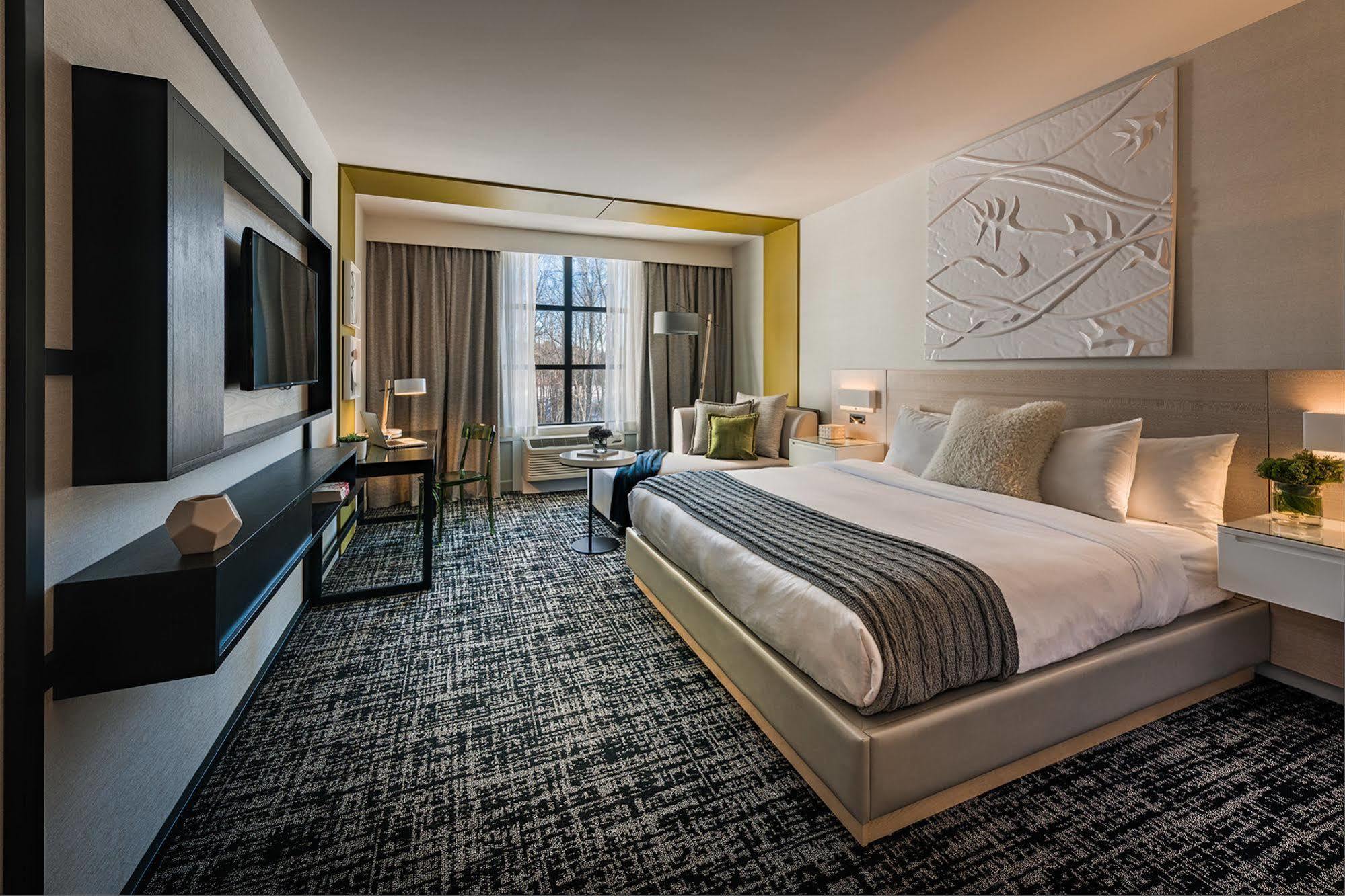 Hotel Zero Degrees Danbury Extérieur photo